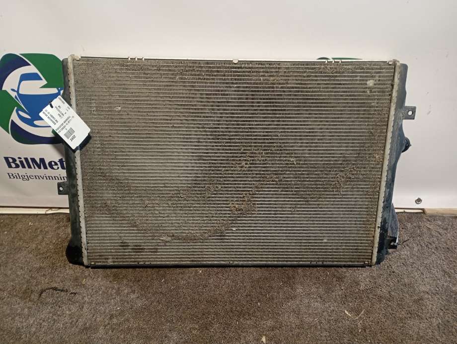 Radiator (manuell gir) til VW Caddy 2010-2015 (Type III, Fase 2)  (|1k0121251eh)