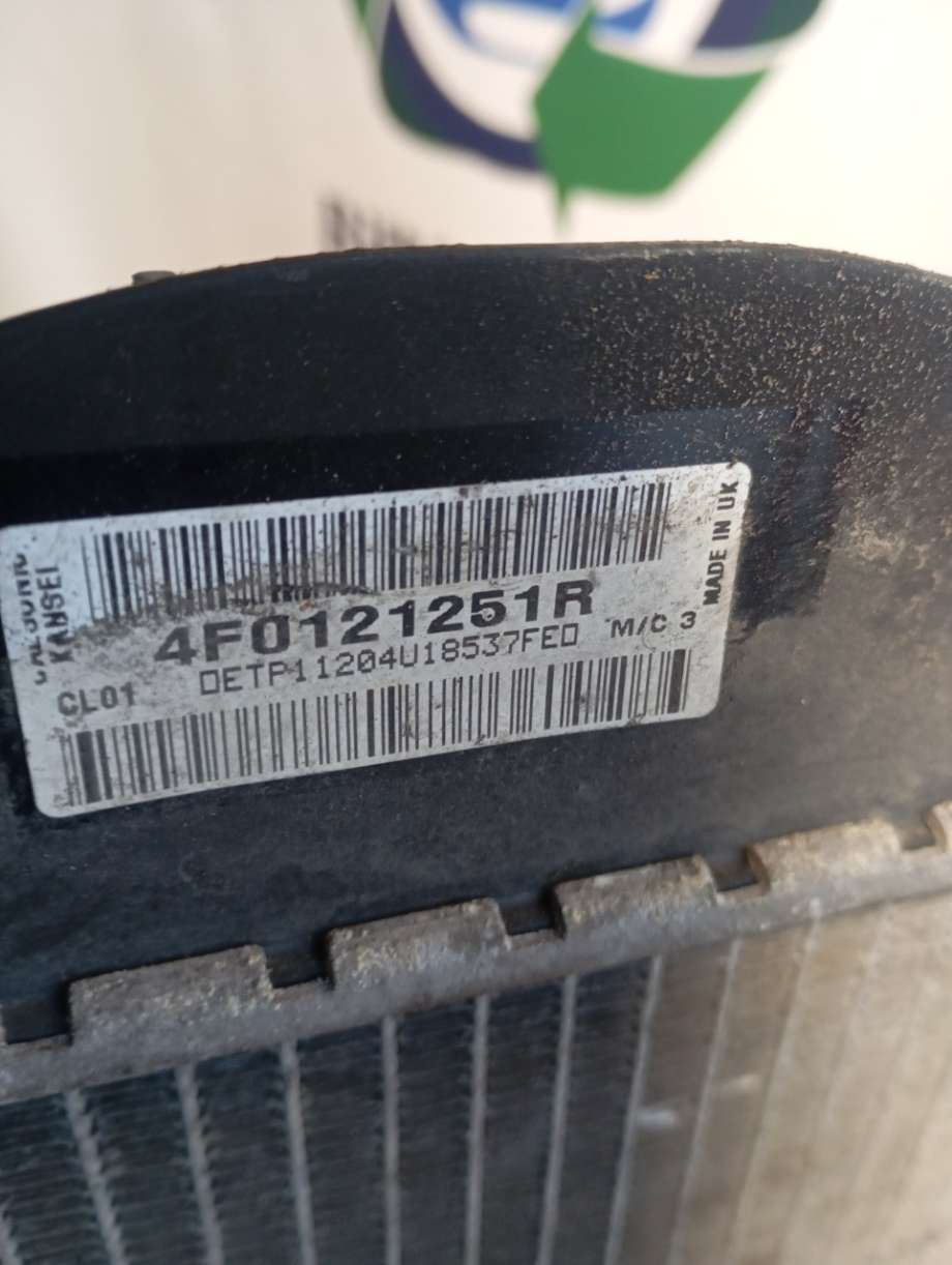 Radiator (automat gir) til Audi A6 2005-2008 (Type III, Fase 1) (C6) (C6) (|4f0121251R)