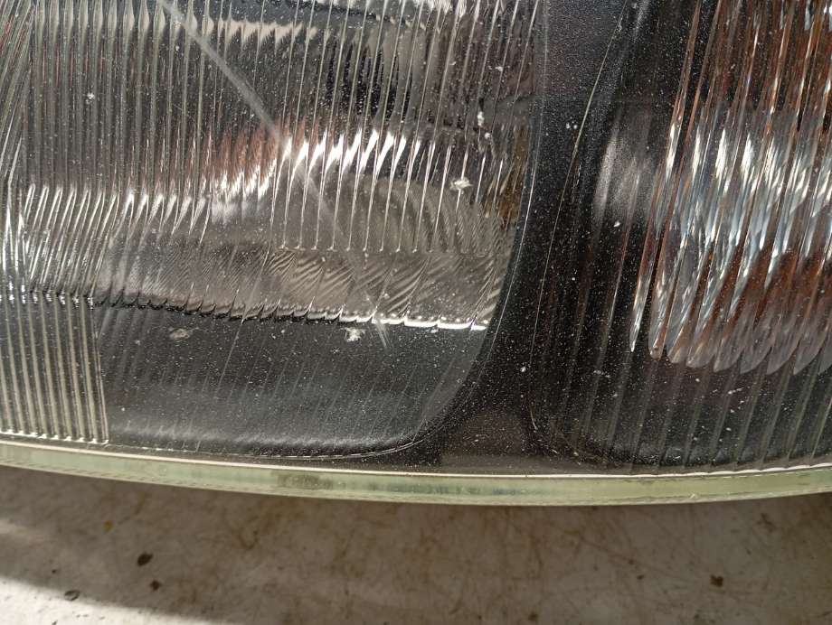 Frontlykt venstre halogen til Volvo V70 2000-2004 (Type II, Fase 1)  (|8662919)