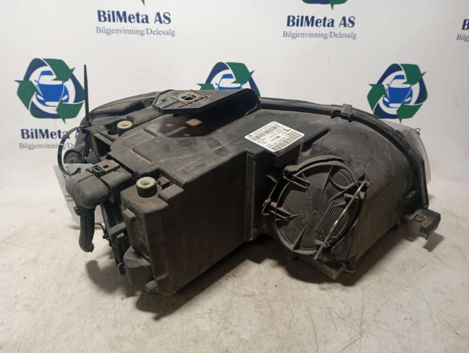 Frontlykt venstre xenon til Audi A3 2003-2008 (Type II, Fase 1)  (|8p0941003r|0301231271)