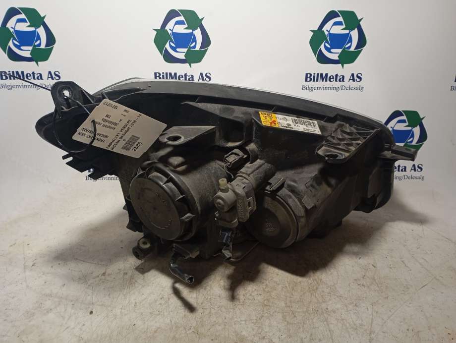 Frontlykt venstre xenon til Nissan Qashqai 2010-2014 (Type I, Fase 2)  (|26060br60a)