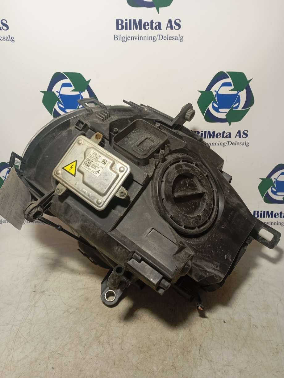 Frontlykt venstre xenon til Mini One/Cooper 2007-2014 (R55-57) (R55-57) (|0301225273)