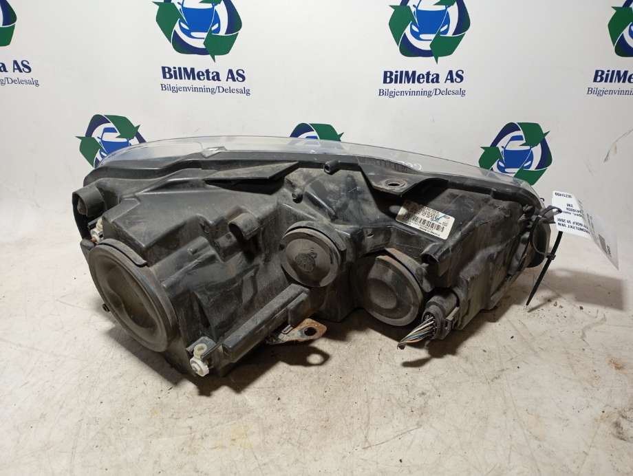 Frontlykt venstre halogen til VW Golf VI 2008-2012 (|5k1941005k)