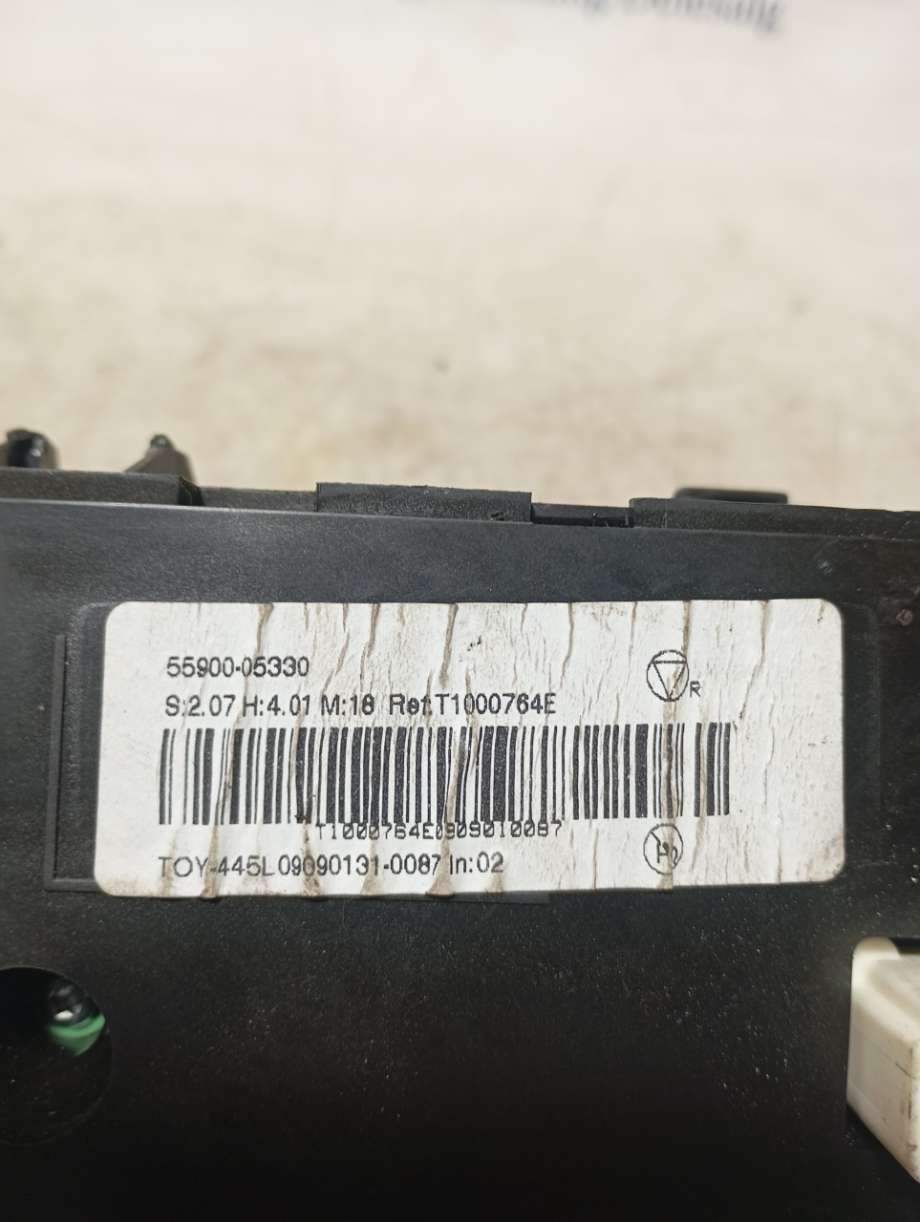 Varmeapparat betjening til Toyota Avensis 2009-2015 (Type III, Fase 1)  (|5590005330)