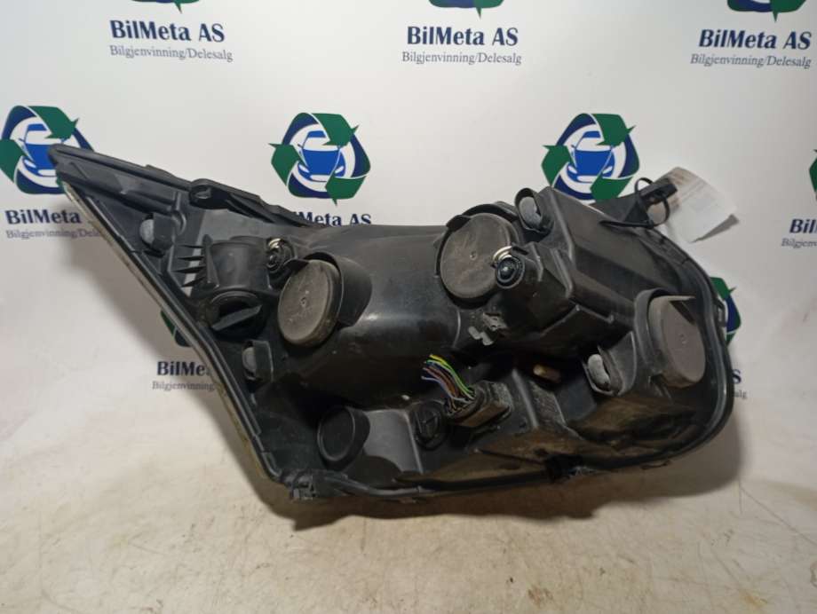Frontlykt venstre halogen til Ford Transit 2014-->>  (|BK3113D153BE)