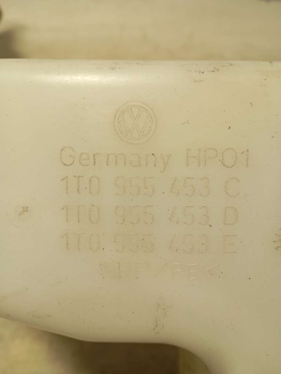 Spylertank til VW Caddy 2010-2015 (Type III, Fase 2)  (|1t0955453c)