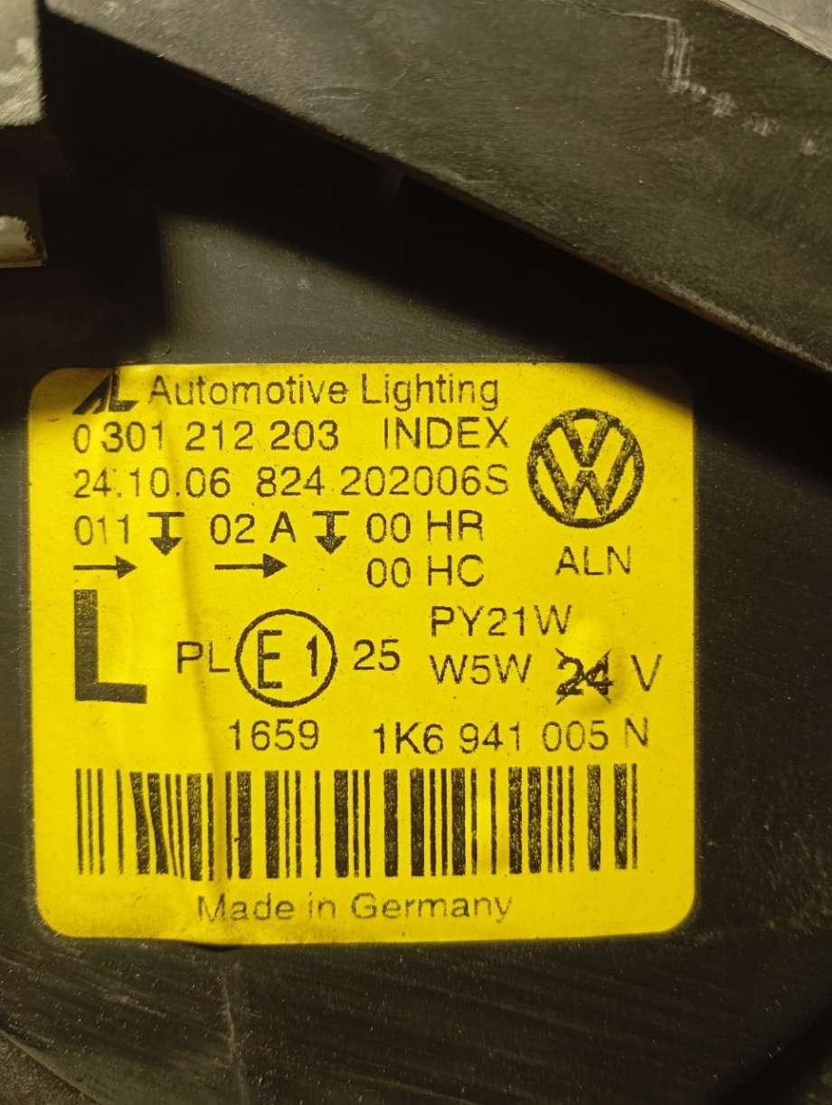 Frontlykt venstre halogen til VW Golf V, Combi 2003-2008  (|1k6941005n)