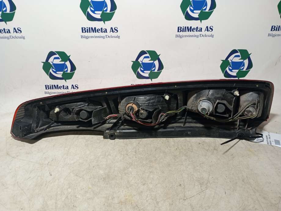 Baklykt venstre til Nissan X-Trail 2002-2007 (T30) (T30) 