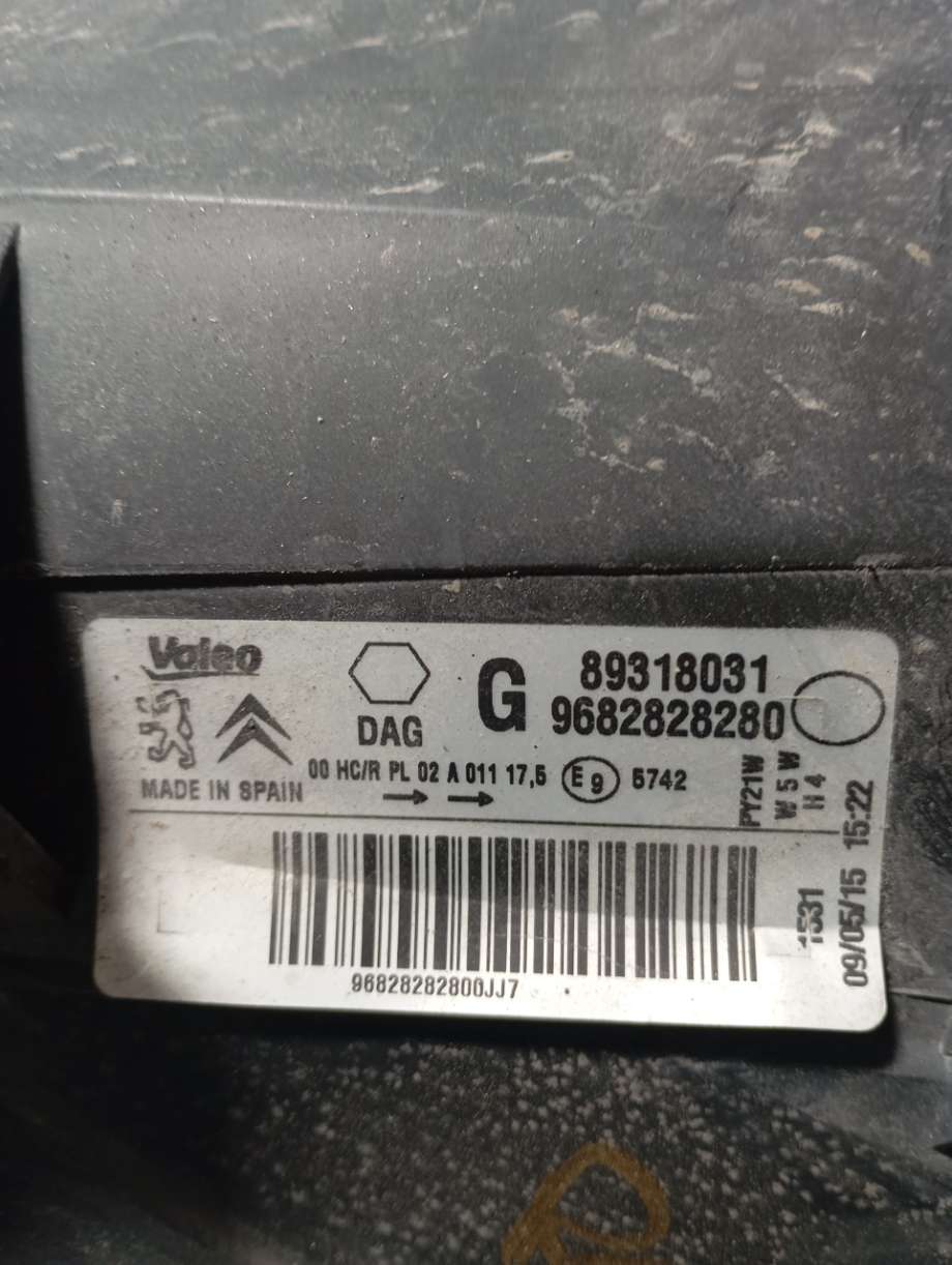 Frontlykt venstre halogen til Peugeot Partner 2008-2015 (Type II, Fase 1)  (|89318031)