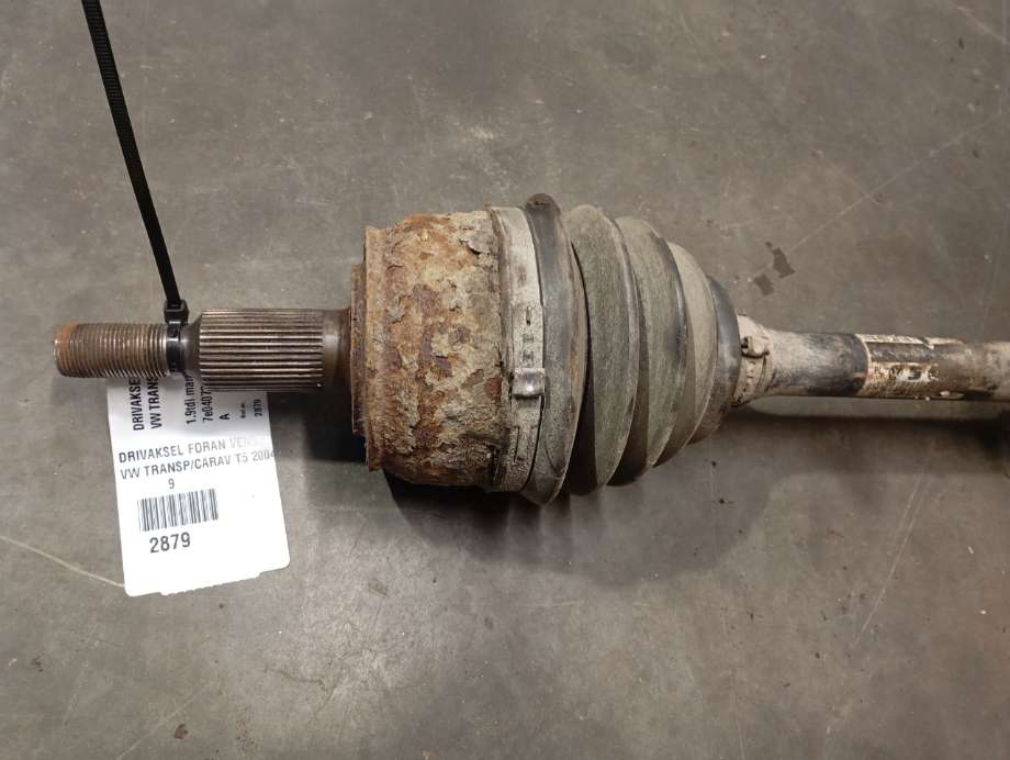 Drivaksel venstre foran til VW Transporter / Caravelle 2003-2009 (Fase 1) (T5) (T5) (|7e0407271e)