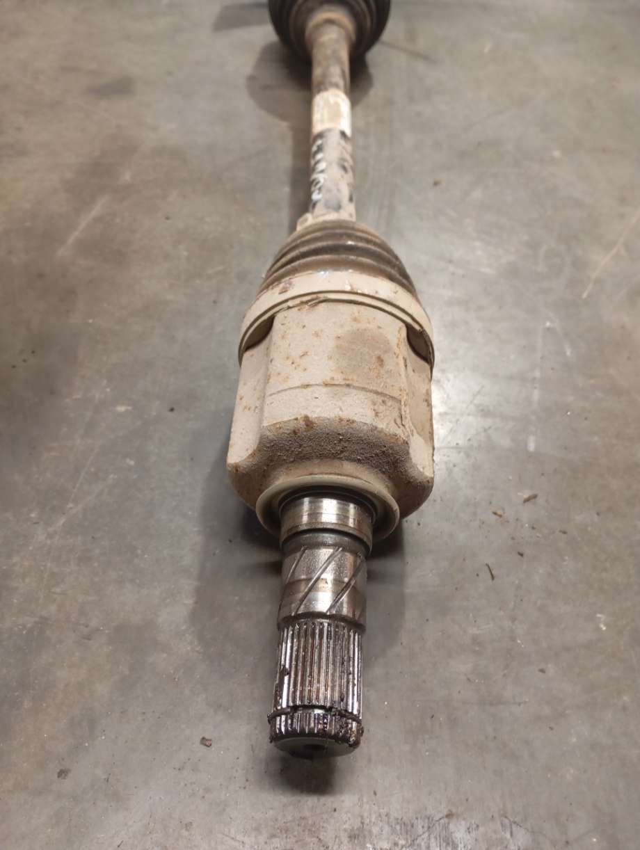 Drivaksel venstre foran til Renault Kangoo 2008-2021 (Type II)  (|391014031r)