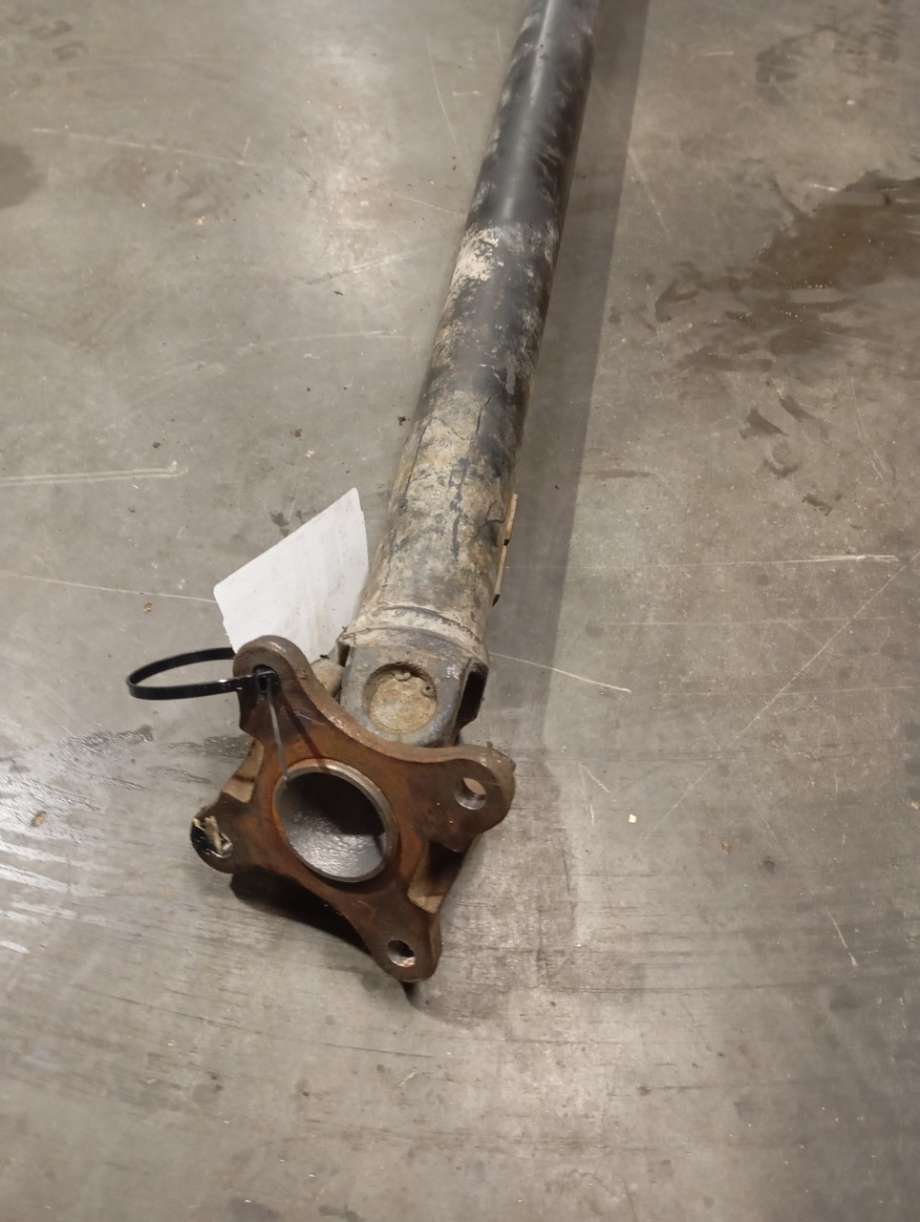 Mellomaksel fremre til Mitsubishi Pajero 2000-2006 (Type III)  (|MR580)