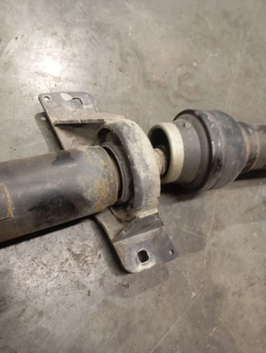 Mellomaksel til VW Caddy 2010-2015 (Type III, Fase 2)  