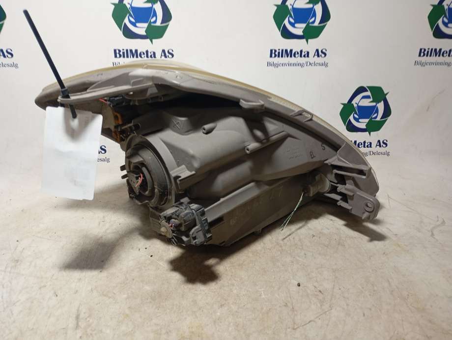 Frontlykt venstre halogen til Subaru Justy 1984-1995 (Type I)  