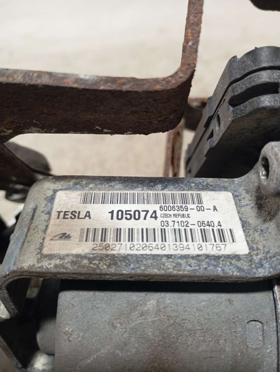 Vakuumpumpe til Tesla Model S 2013-2016 (Fase 1)  (|600635900A|03710206404)