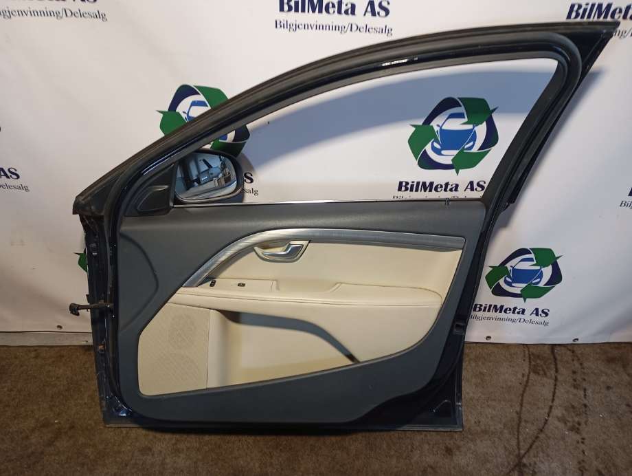 Dør høyre foran til Volvo V70 2007-2013 (Type III, Fase 1)