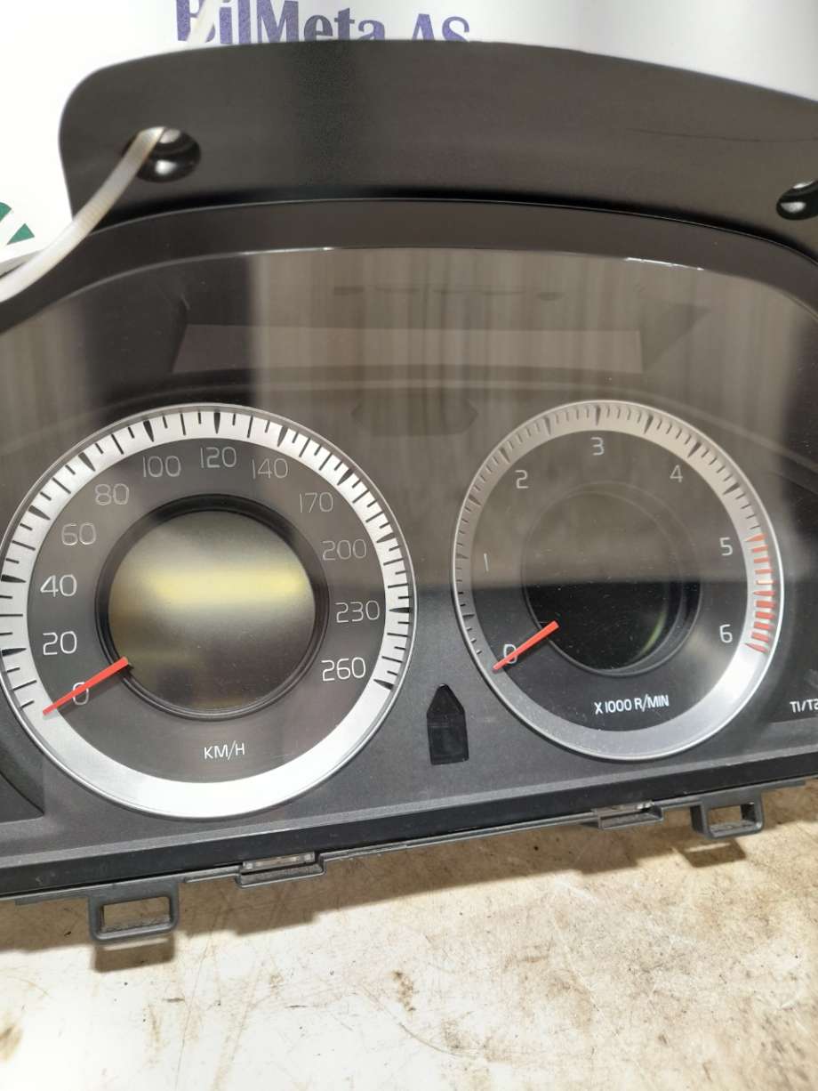 Speedometer til Volvo V70 2007-2013 (Type III, Fase 1)  (|31270901aa)