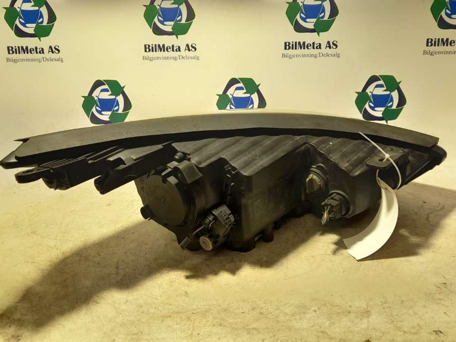 Frontlykt venstre xenon til Hyundai Ix35 2010-2015  (|921012s)