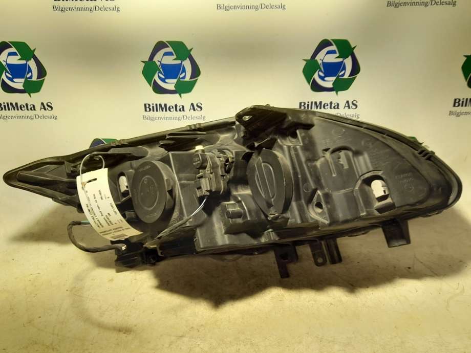 Frontlykt venstre halogen til Renault Laguna 2008-2010 (Type III, Fase 1) (|89901834)