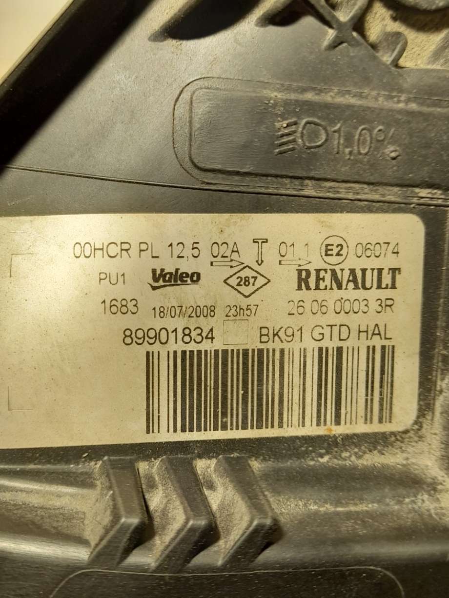 Frontlykt venstre halogen til Renault Laguna 2008-2010 (Type III, Fase 1) (|89901834)