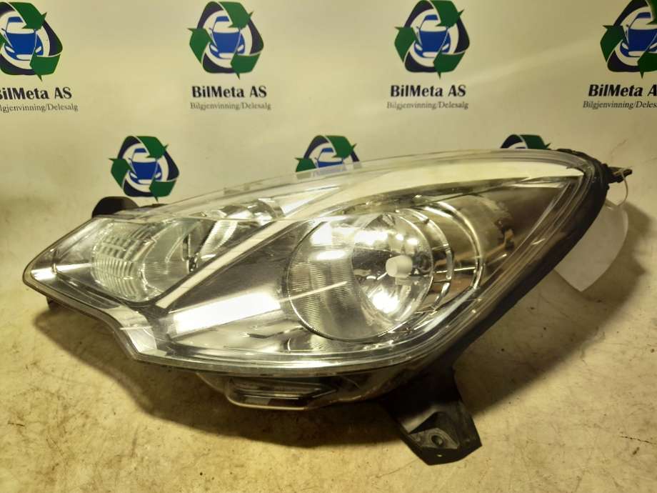 Frontlykt venstre halogen til Citroën C3 2010-2016 (Type II) (|9673814980)