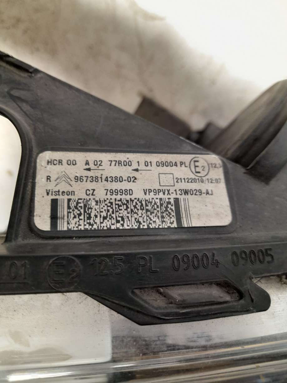Frontlykt høyre halogen til Citroën C3 2010-2016 (Type II)  (|9673814380)