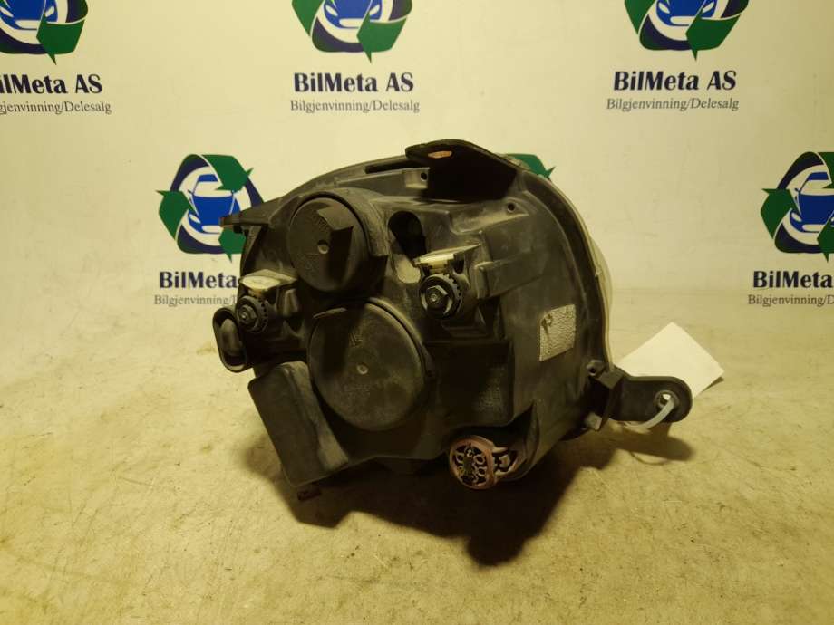 Frontlykt venstre halogen til Fiat 500 2008-2020