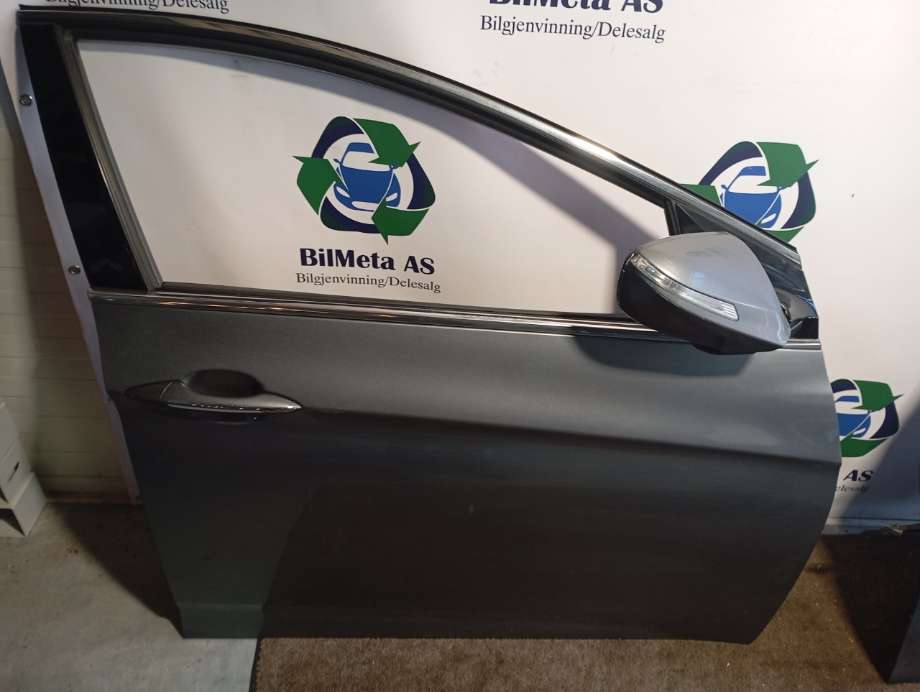Dør høyre foran til Hyundai i40 2012-2017