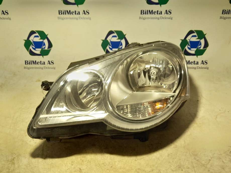 Frontlykt venstre halogen til VW Polo 2005-2009 (Type IV, Fase 2) (|6q1941007at)