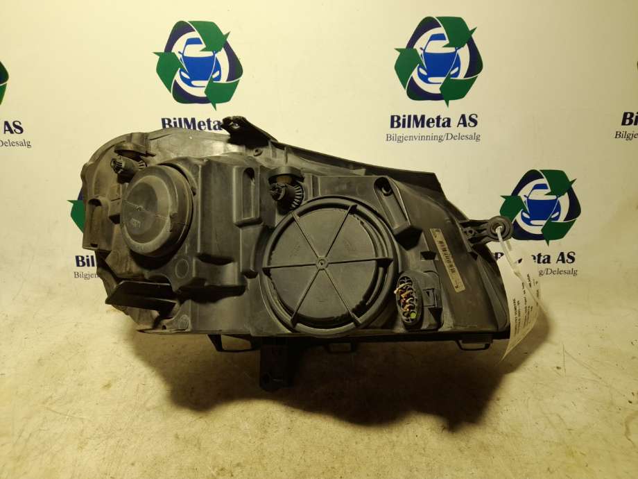 Frontlykt venstre halogen til VW Polo 2005-2009 (Type IV, Fase 2) (|6q1941007at)