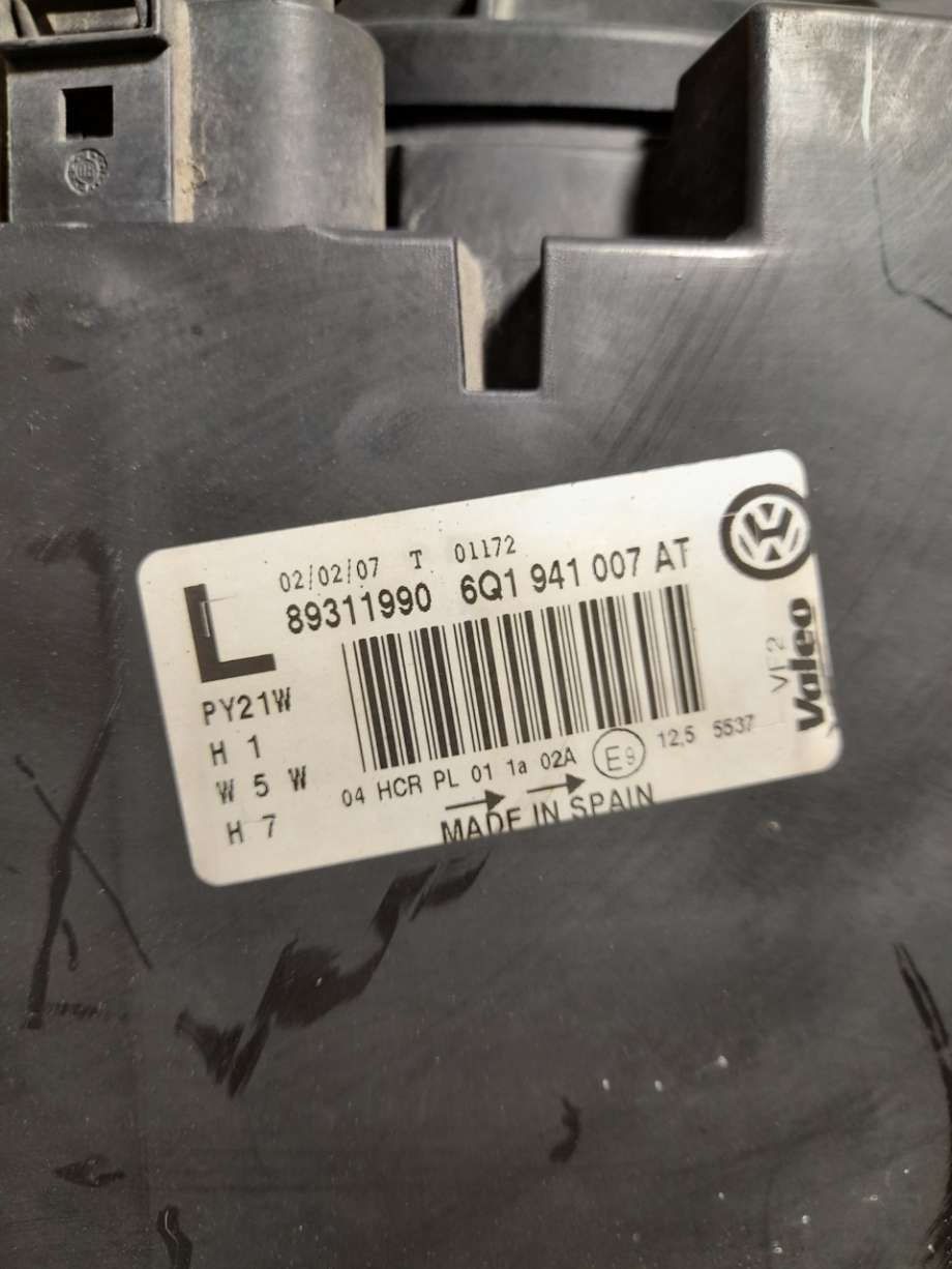 Frontlykt venstre halogen til VW Polo 2005-2009 (Type IV, Fase 2) (|6q1941007at)