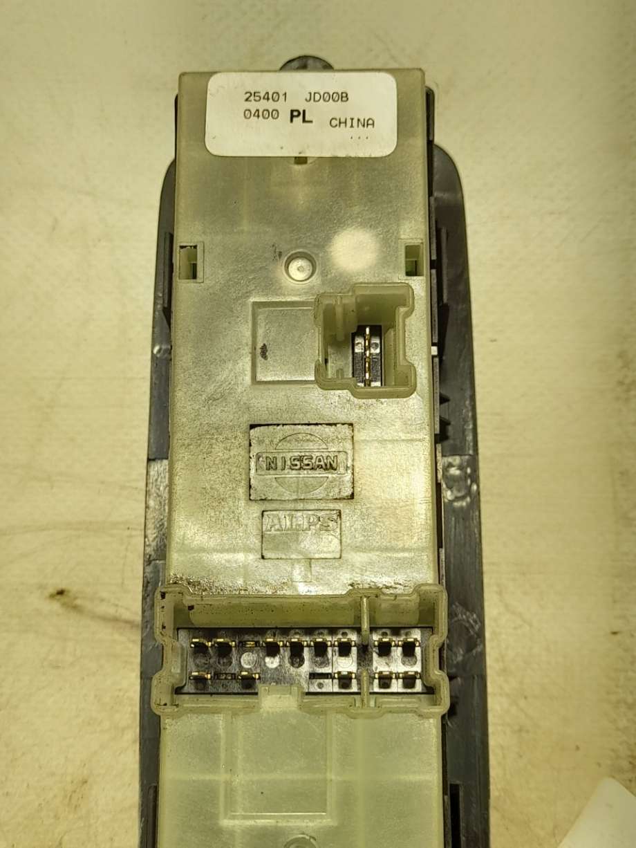 Bryter ruteheis til Nissan Qashqai 2010-2014 (Type I, Fase 2)  (|25401jd00b)