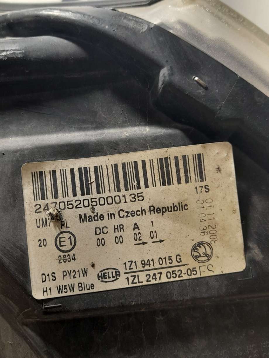 Frontlykt venstre xenon til Škoda Octavia 2005-2008 (Type II, Fase 1) (|1z1941015g)