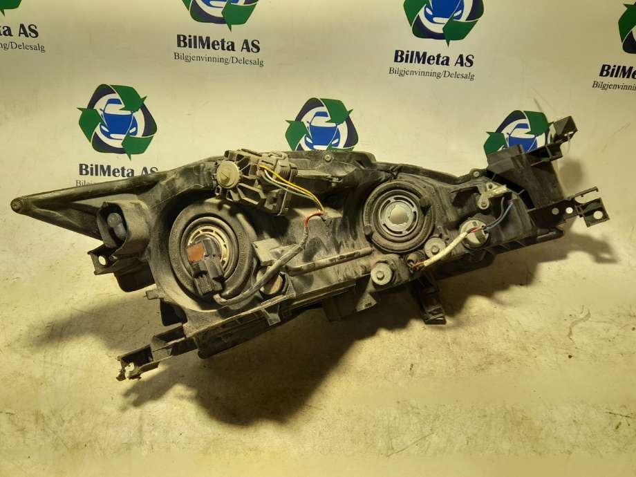 Frontlykt venstre halogen til Mazda 6 2008-2010 (Type II, Fase 1)