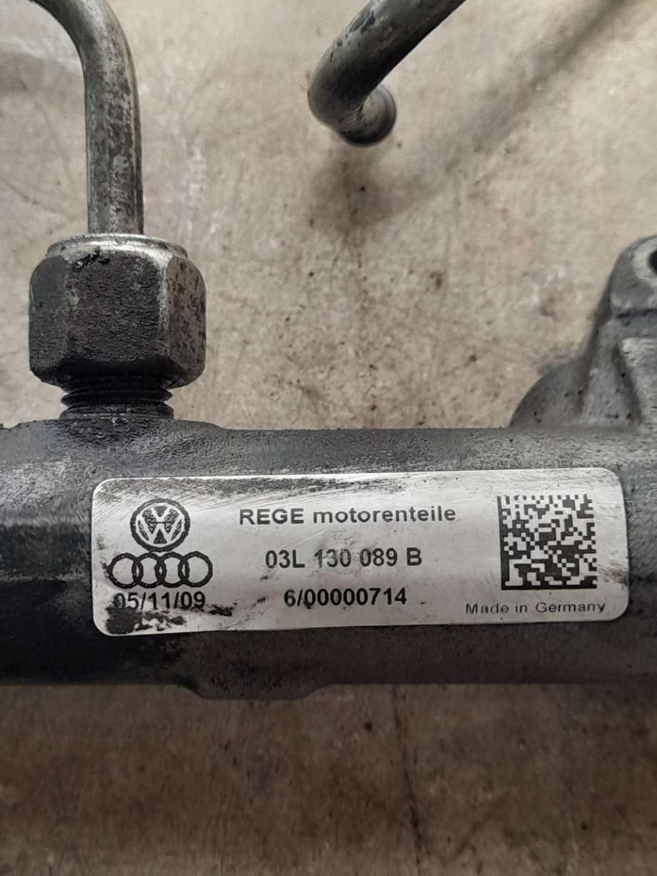 Dyseskinne (fuelrail) til Škoda Octavia 2005-2008 (Type II, Fase 1)  (|03l130089b)