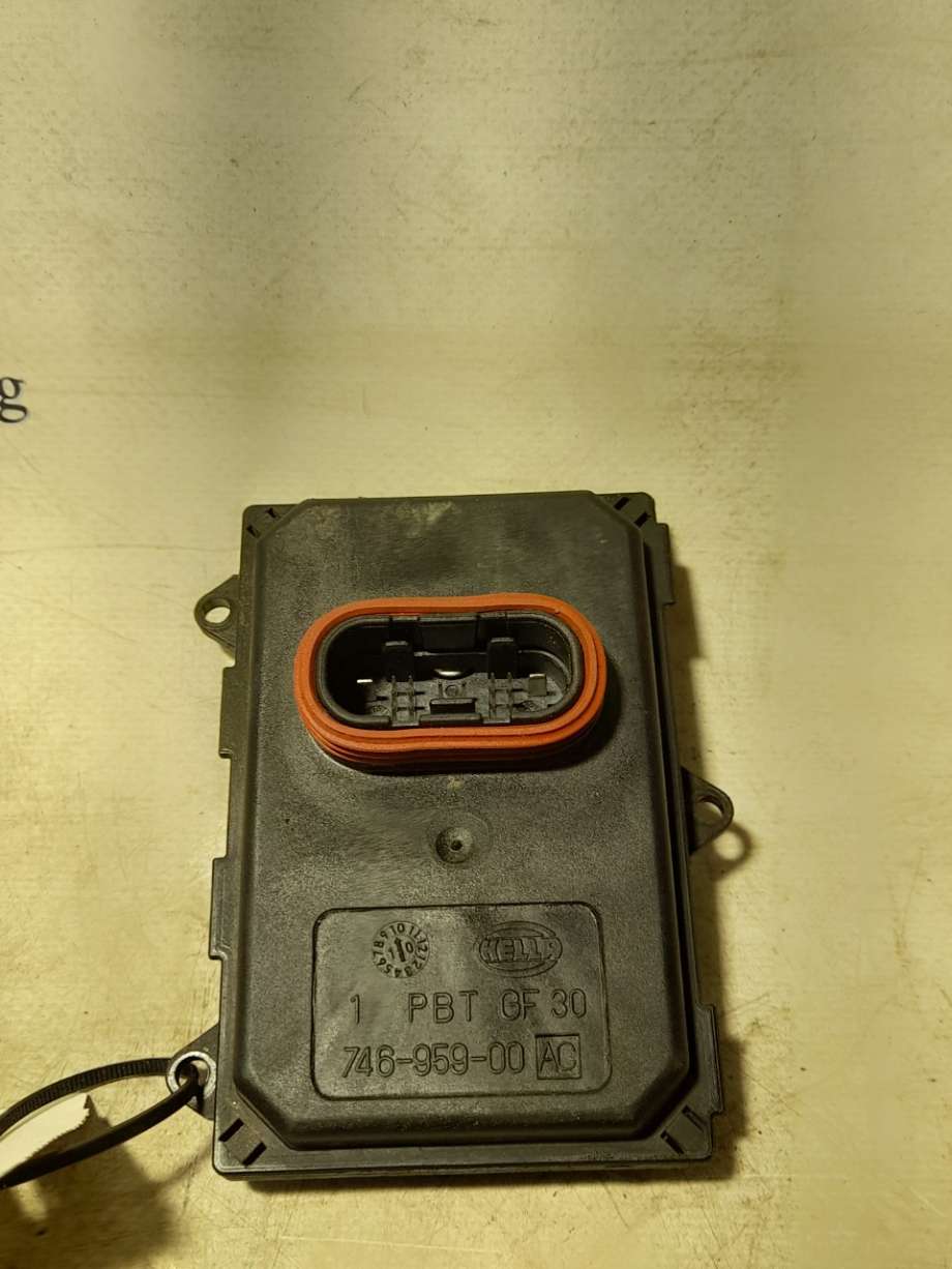 Styreenhet xenon/ballast til Škoda Octavia 2005-2008 (Type II, Fase 1) (|7l6941329b)