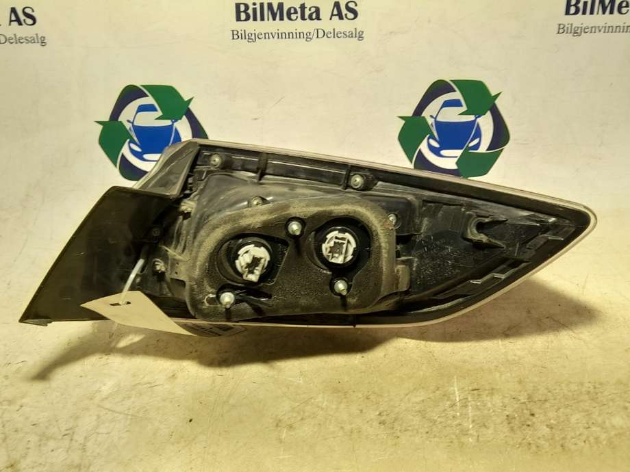 Baklykt venstre til Mazda 3 2009-2013 (Type II)  (|bbn751160)