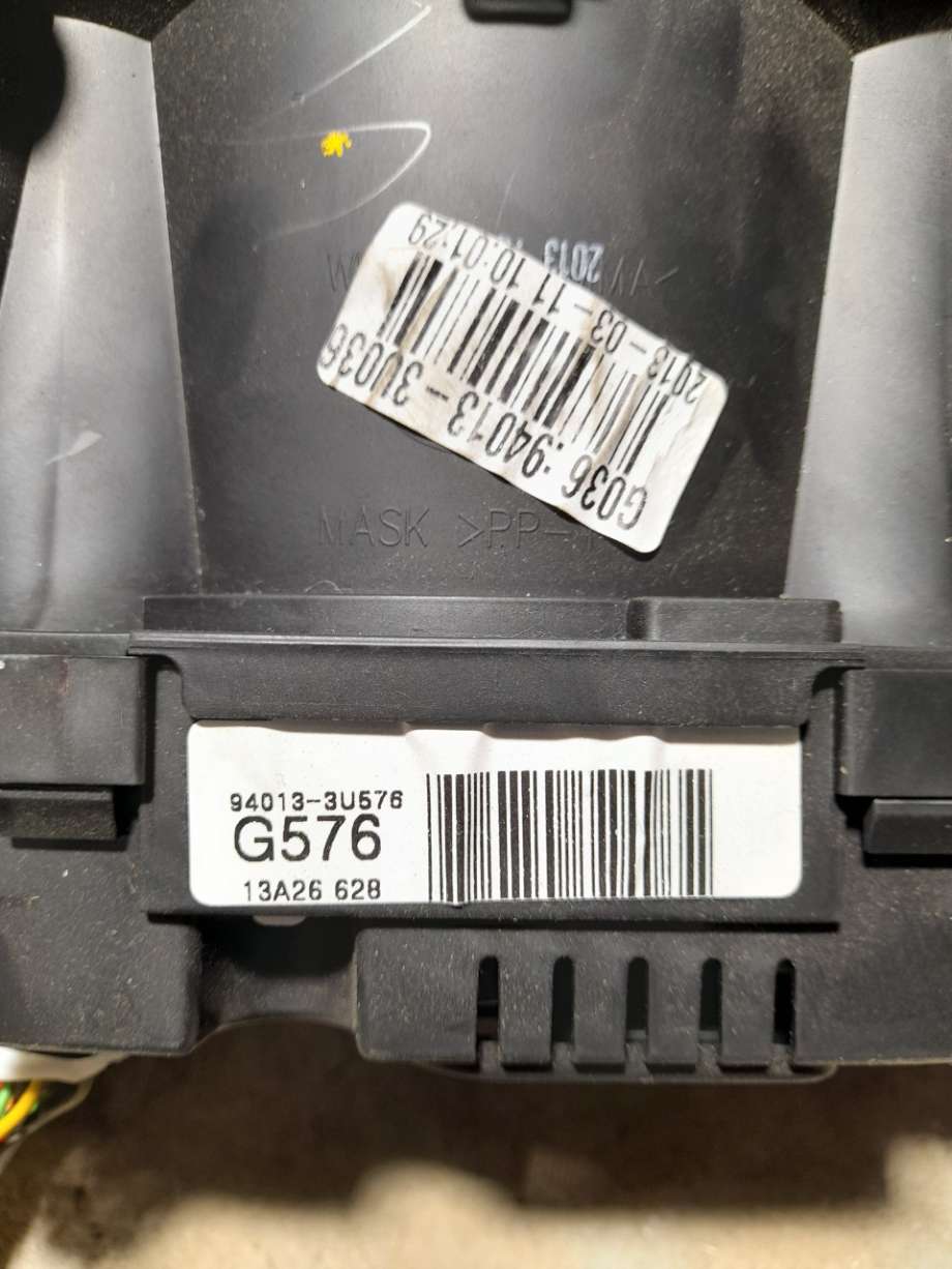 Speedometer til Kia Sportage 2010-2016 (Type III)  (|940133u576)
