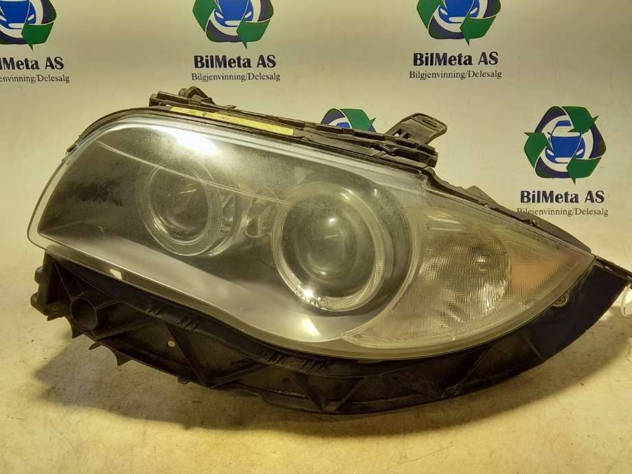 Frontlykt venstre xenon til BMW 1-Serie 2004-2011 (E81/E82/E87/E88) (E81/E82/E87/E88) (|63117170291)