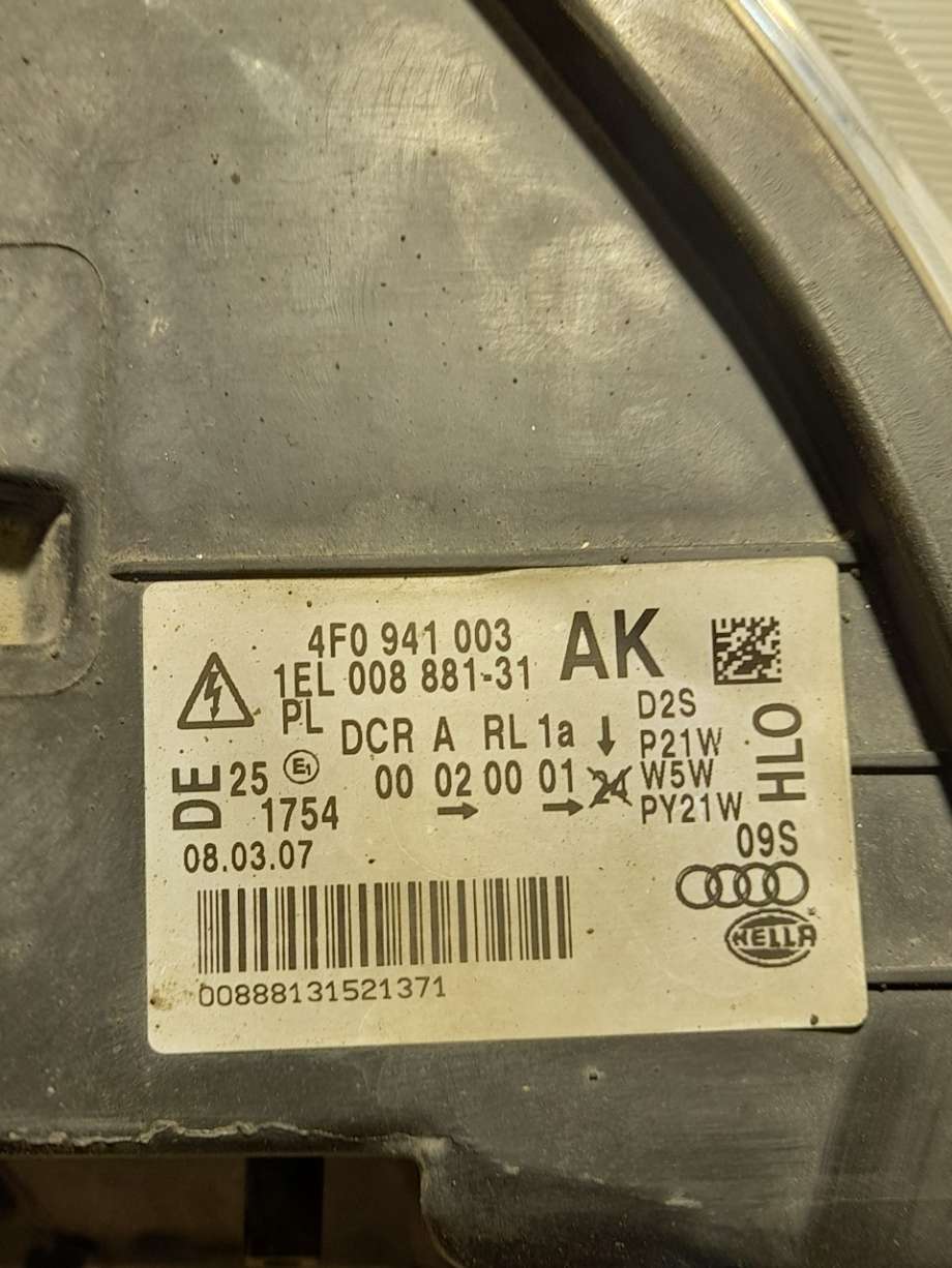 Frontlykt venstre halogen til Audi A6 2005-2008 (Type III, Fase 1) (C6) (C6) (|4f0941003)