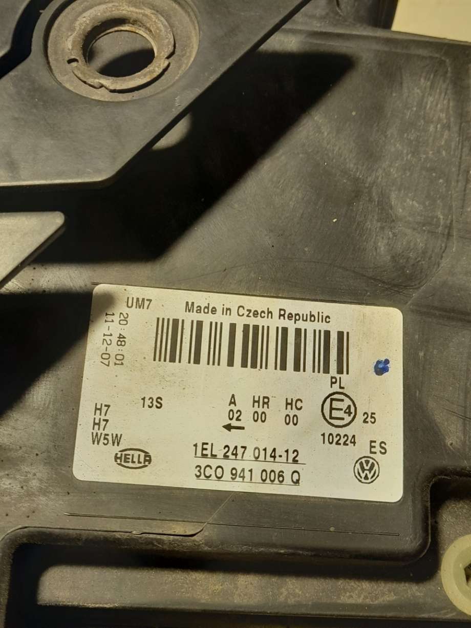 Frontlykt høyre halogen til VW Passat 2005-2010 (B6) (B6) (|3c0941006q)