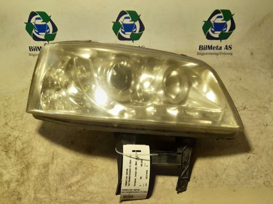 Frontlykt høyre halogen til VW Transporter / Caravelle 2003-2009 (Fase 1) (T5) (T5)