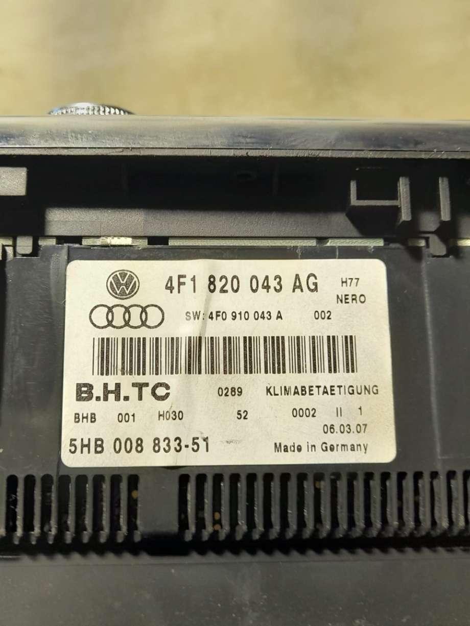 Varmeapparat betjening til Audi A6 2005-2008 (Type III, Fase 1) (C6) (C6) (|4f1820043ag)