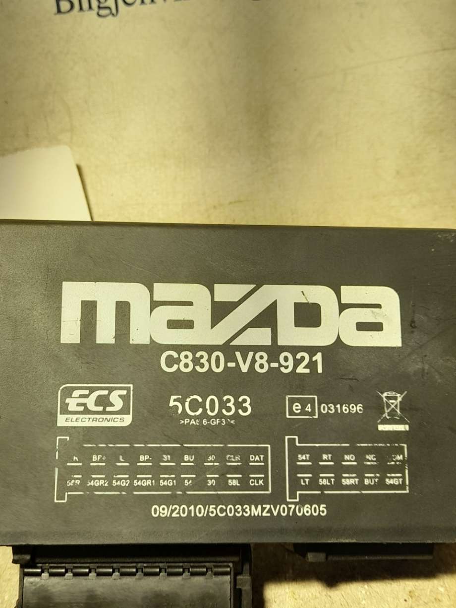 Styreenhet hengerfeste til Mazda 3 2009-2013 (Type II) (|c830v8921)