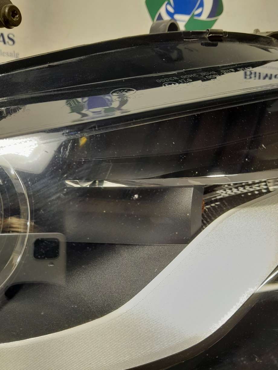 Frontlykt høyre xenon til Audi A4 2007-2014 (Type IV) (B8) (B8) (8k0941597c|1307022799|8k0907472a)