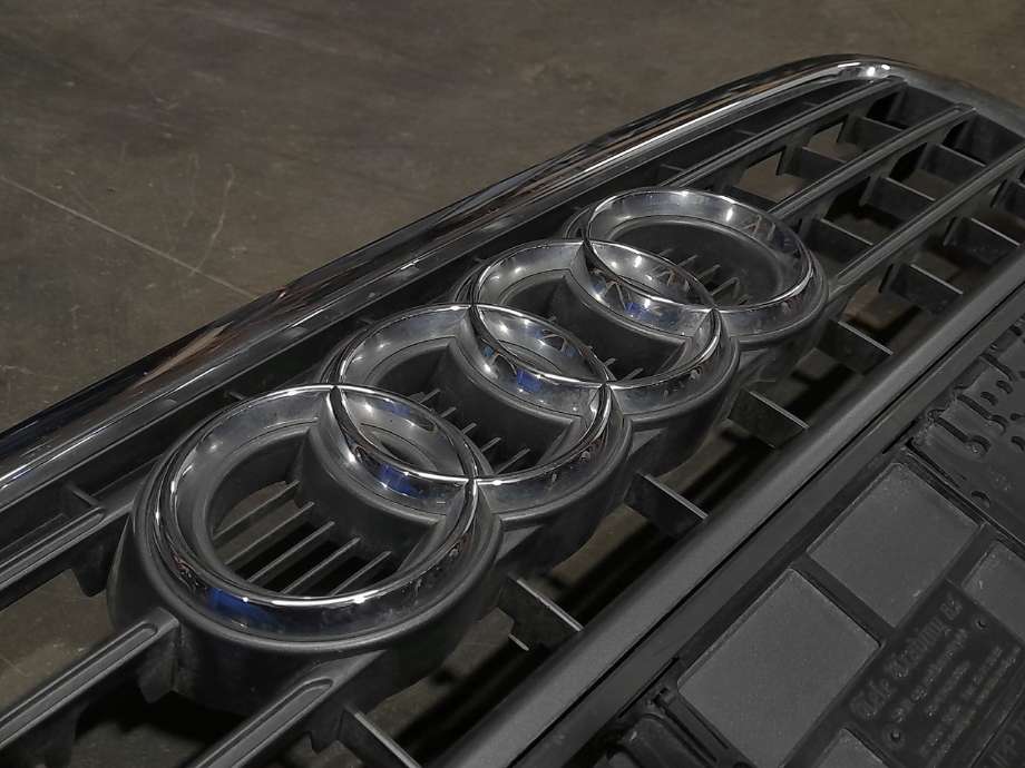 Grill til Audi A4 2007-2014 (Type IV) (B8) (B8) (|8k0853651)