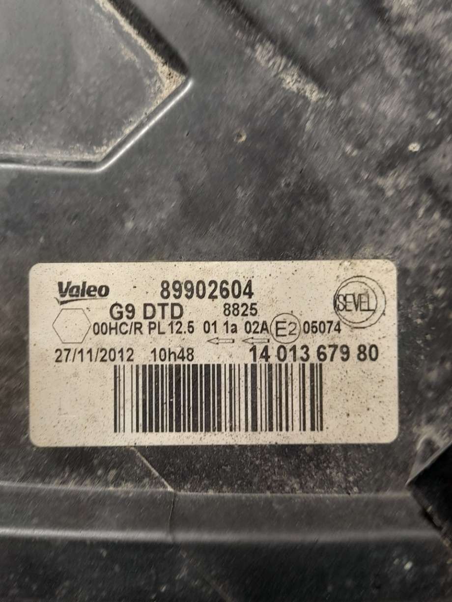 Frontlykt høyre halogen til Peugeot Expert 2007-2016 (Type II) (|89902604)