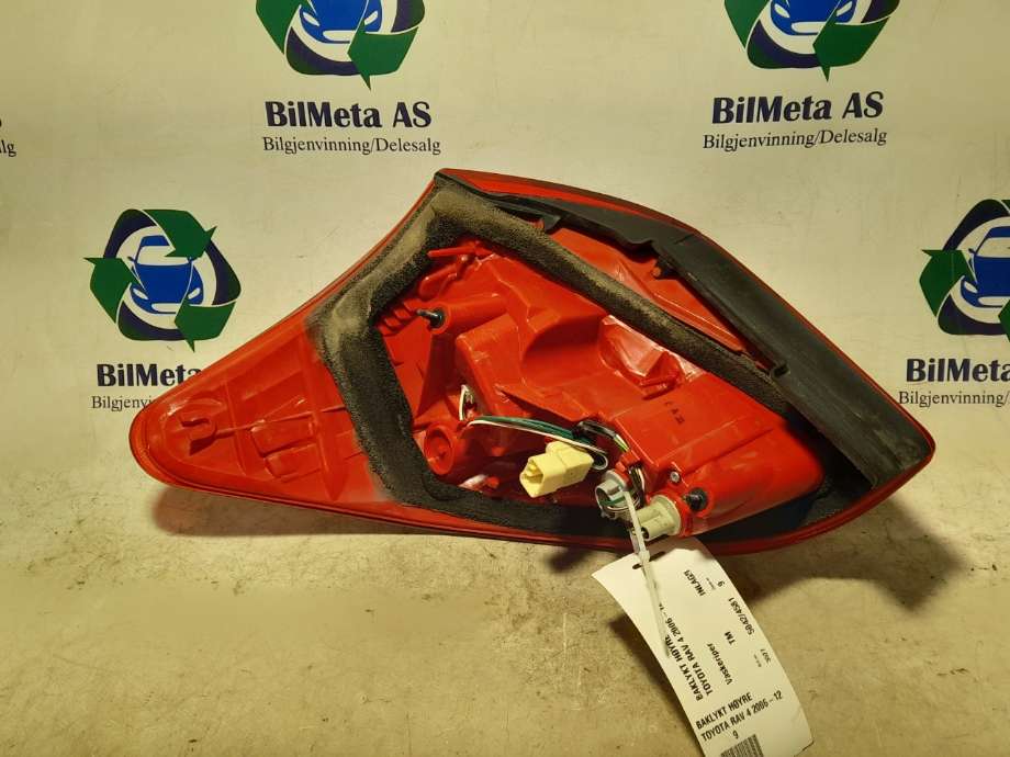 Baklykt høyre til Toyota RAV4 2006-2009 (Type III, Fase 1)  