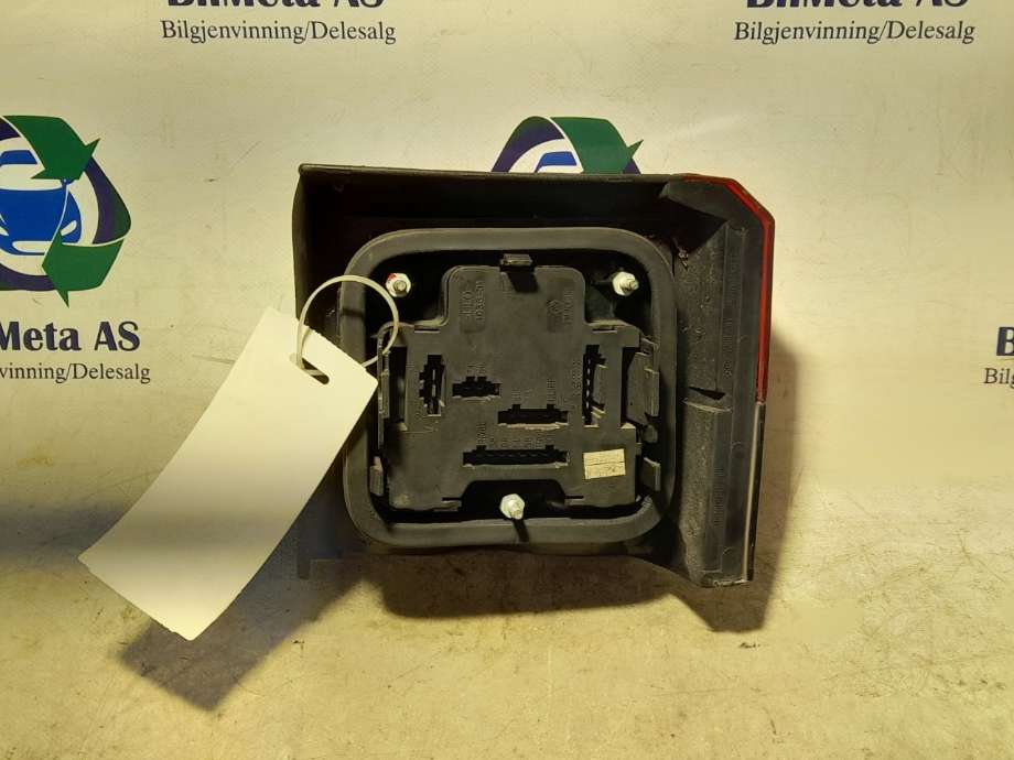 Baklykt venstre til VW Transporter / Caravelle 1990-2003 (T4) (T4) (|701945257)