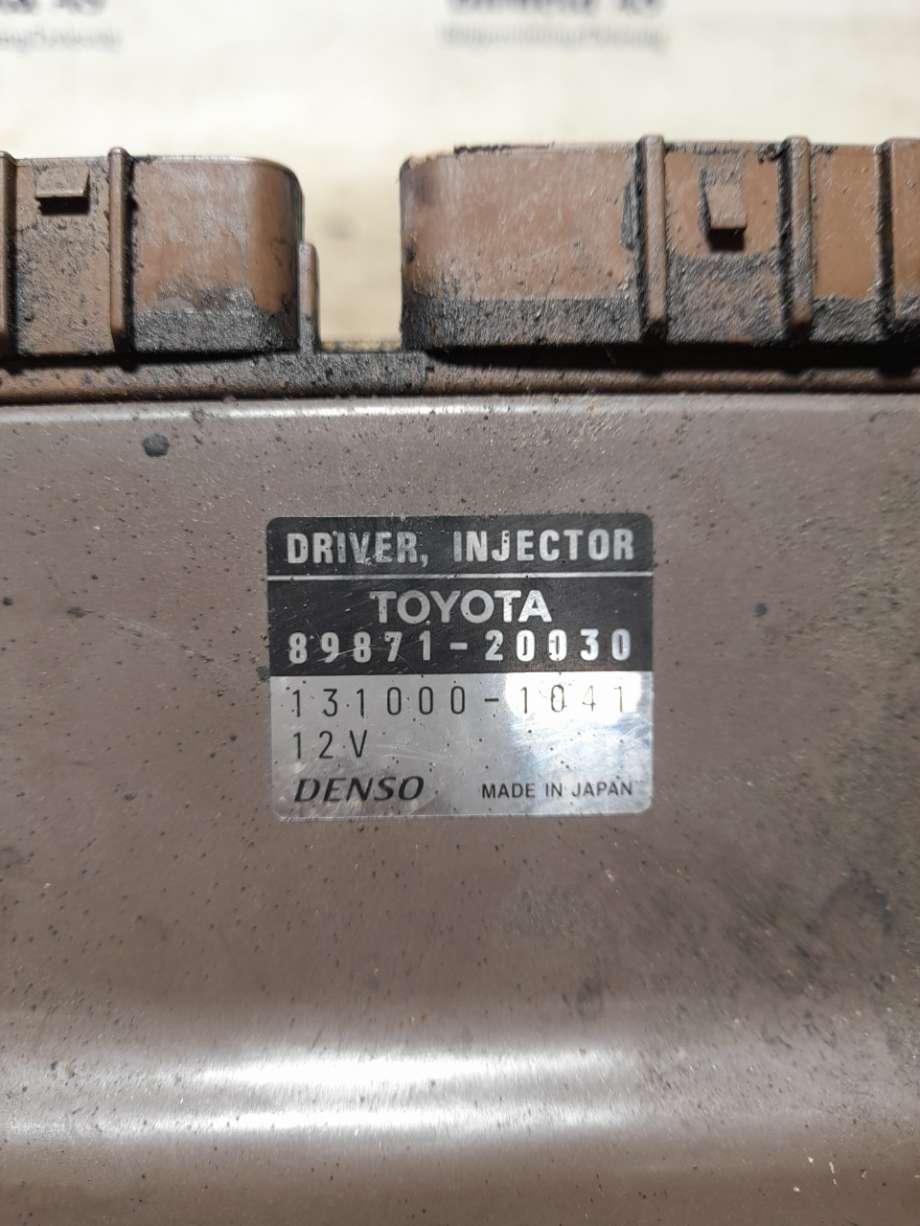 Styreenhet drivstoffpumpe til Toyota Land Cruiser 120 2002-2009  (|8987120030|1310001041)